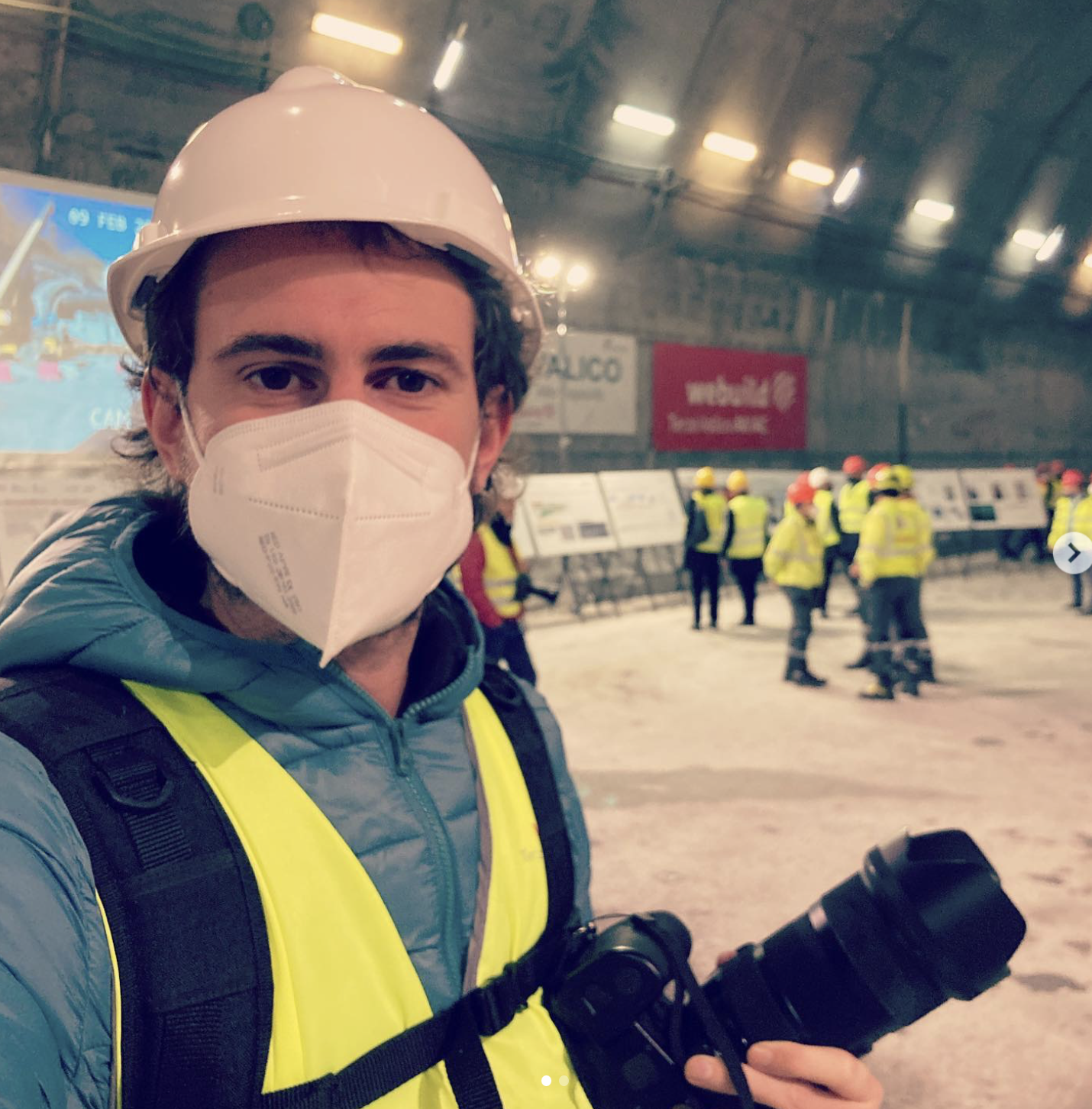 Riprese video in un cantiere industriale